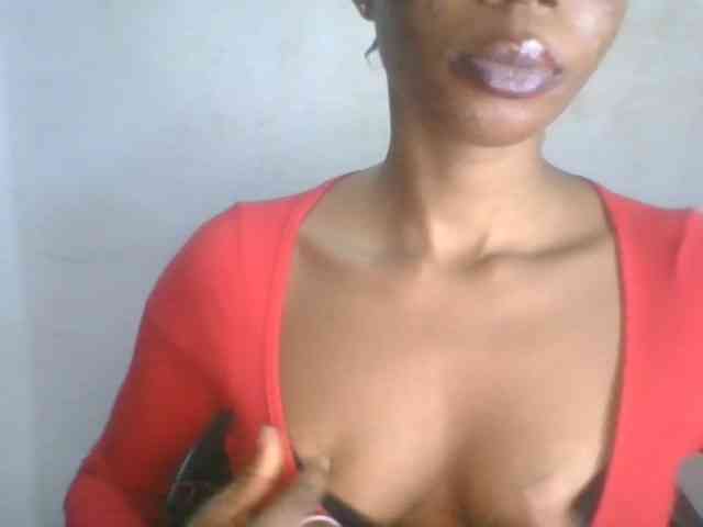 Model: Juicyxpussy