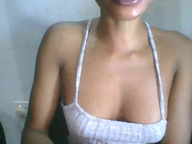 Juicyxpussy webcam