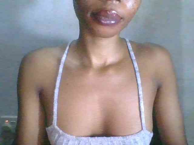 Juicyxpussy webcam
