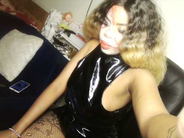 AmberAllure live cam on BongaCams