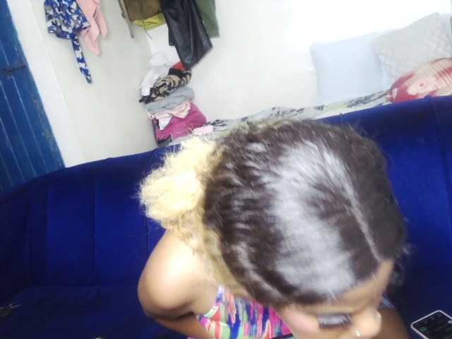 AmberAllure live cam on BongaCams
