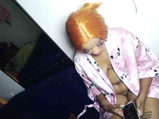 AmberAllure webcam