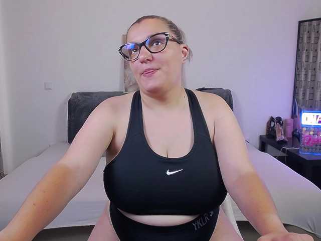 AlexaSharron live cam on BongaCams