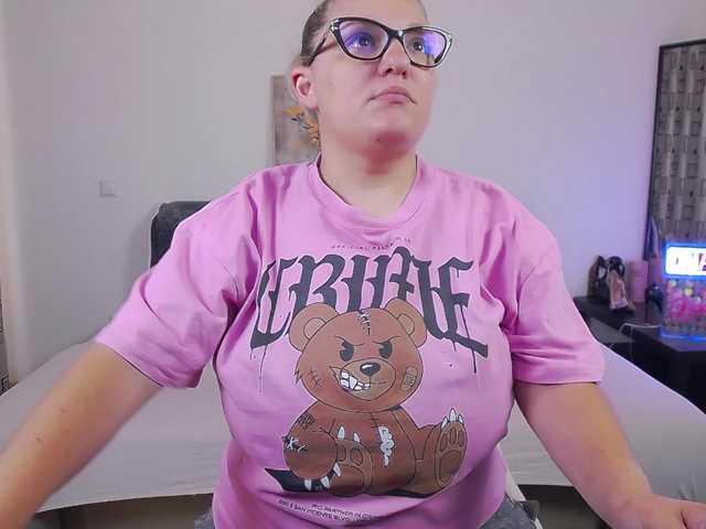 Sex chat gratuit in direct cu AlexaSharron pe BongaCams