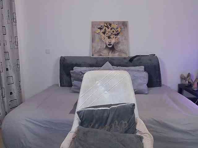 AlexaSharron webcam