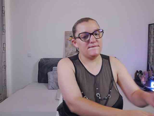 AlexaSharron webcam
