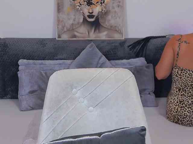 AlexaSharron webcam