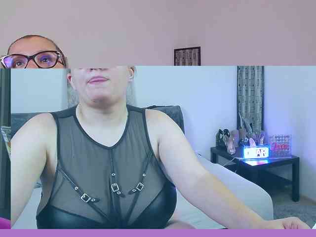 AlexaSharron webcam