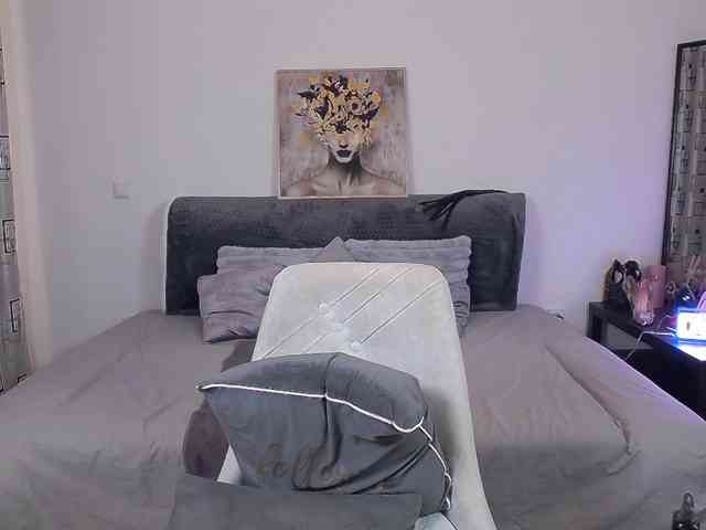 AlexaSharron webcam