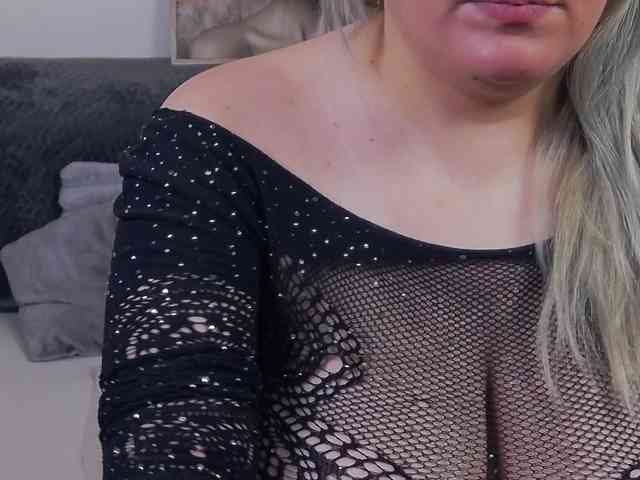 AlexaSharron webcam