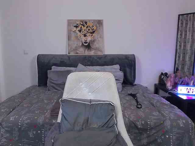 AlexaSharron webcam