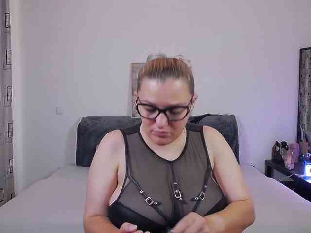 AlexaSharron webcam