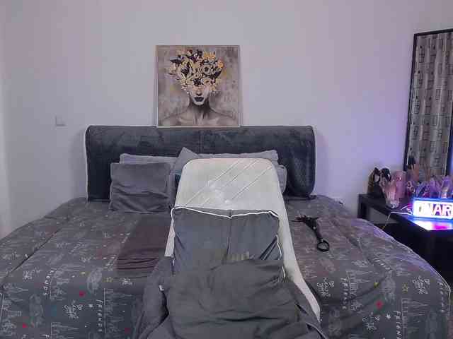AlexaSharron webcam