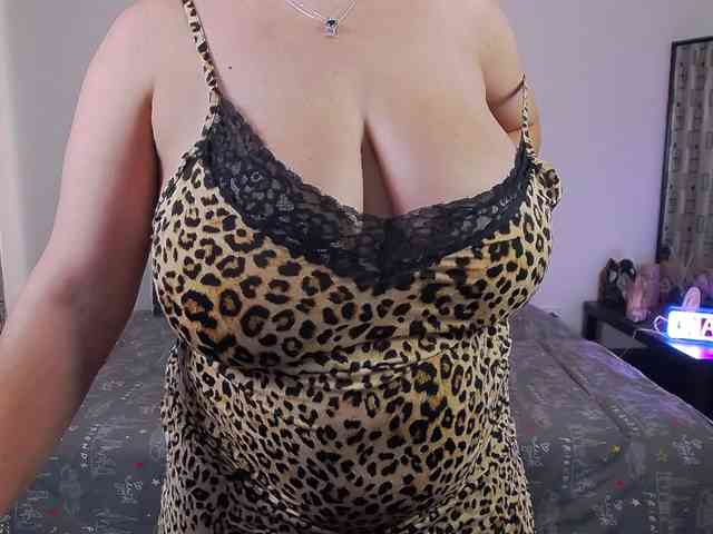 AlexaSharron webcam