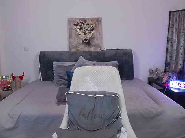 AlexaSharron webcam