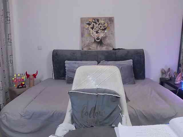 AlexaSharron webcam