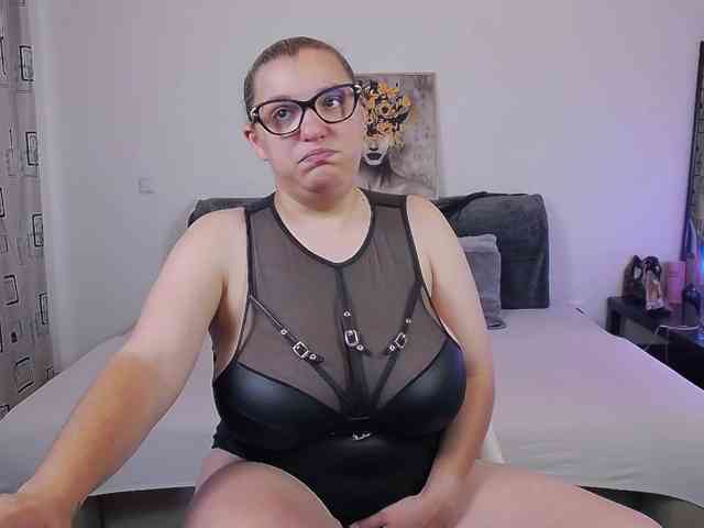 AlexaSharron webcam