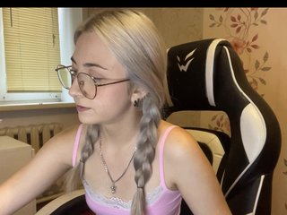 NickiCreagh Porn Show
