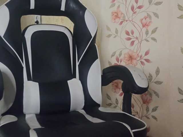 NickiCreagh Cam en direct sur BongaCams