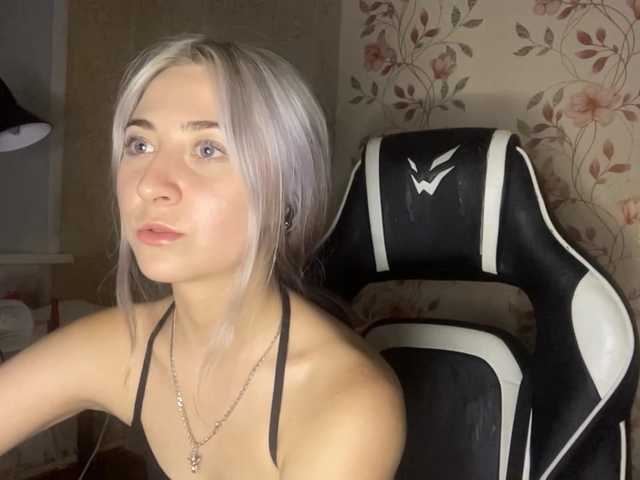 NickiCreagh live cam on BongaCams