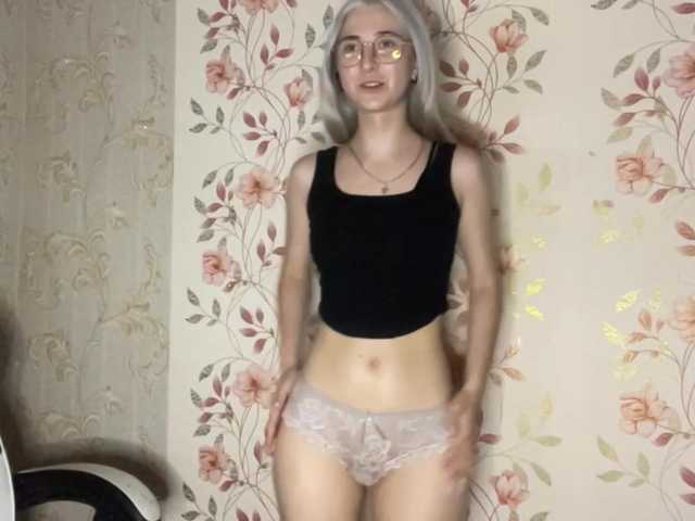 NickiCreagh live cam on BongaCams