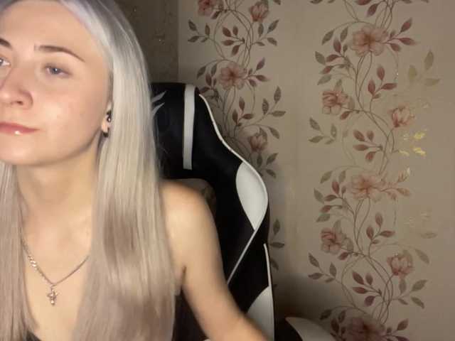 NickiCreagh live cam on BongaCams