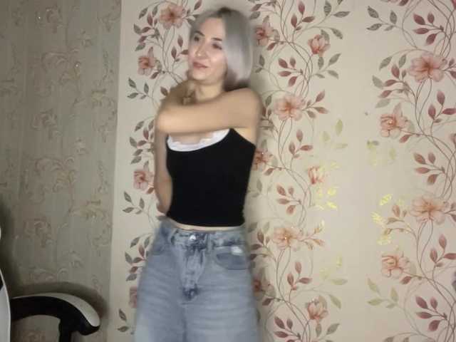 NickiCreagh live cam on BongaCams