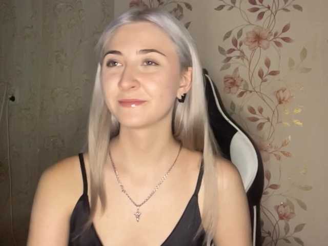 NickiCreagh live cam on BongaCams