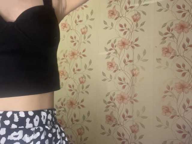 NickiCreagh live cam on BongaCams