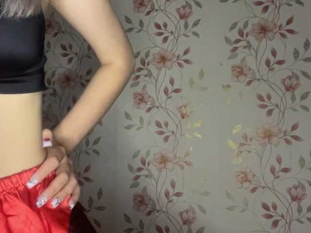 NickiCreagh live cam on BongaCams
