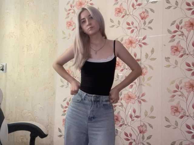 NickiCreagh live cam on BongaCams