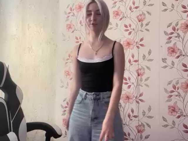 NickiCreagh, 18 y/o - Live Cam on BongaCams