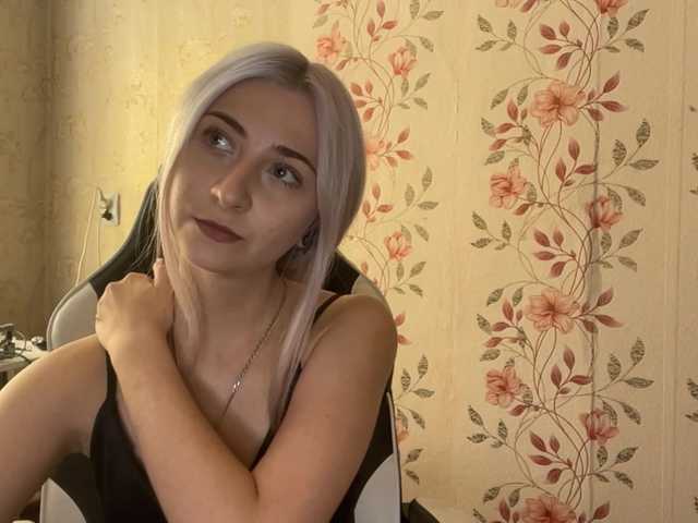 NickiCreagh live cam on BongaCams