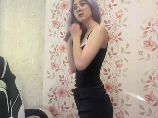 NickiCreagh live cam on BongaCams