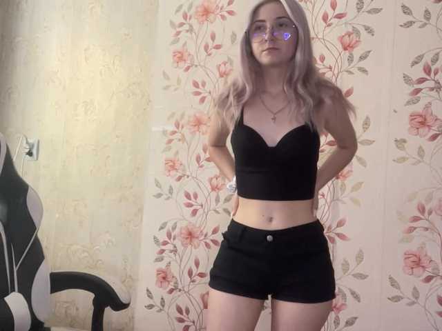 NickiCreagh live cam on BongaCams