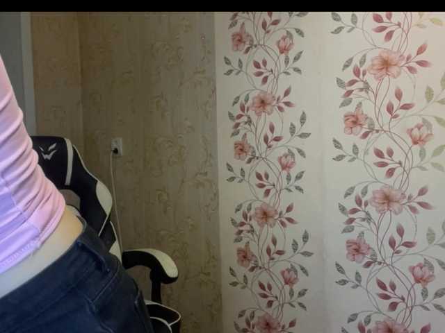 NickiCreagh live cam on BongaCams