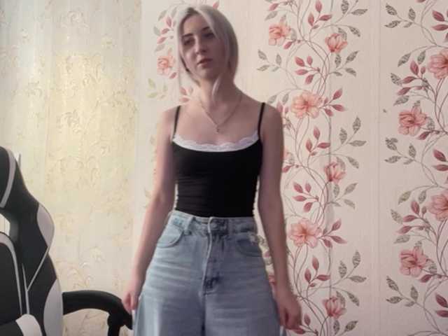 NickiCreagh live cam on BongaCams