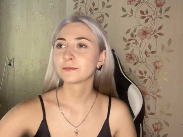 nickicreagh live sex show