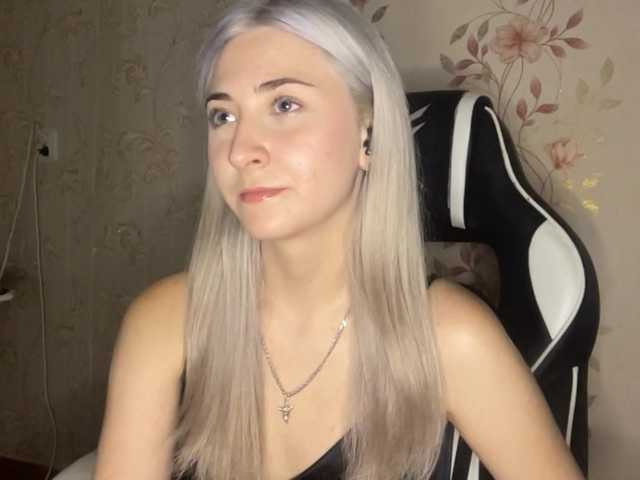 NickiCreagh live cam on BongaCams