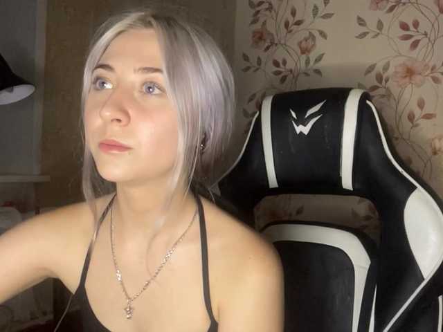 NickiCreagh live cam on BongaCams
