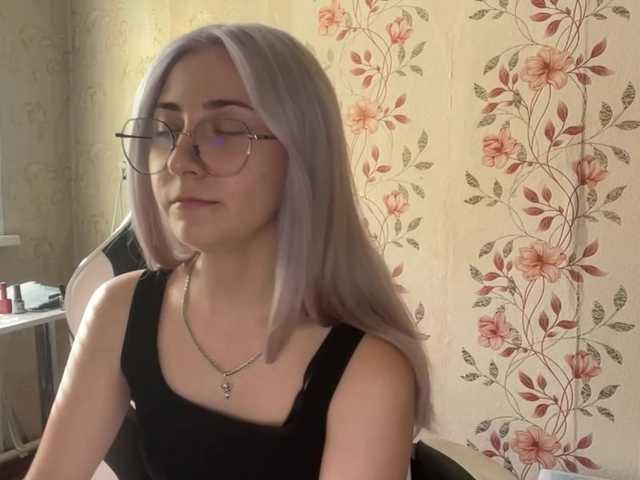 NickiCreagh live cam on BongaCams