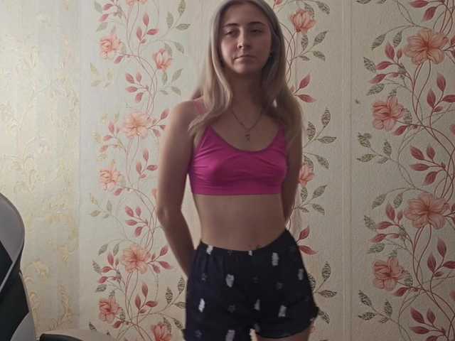 NickiCreagh live cam on BongaCams