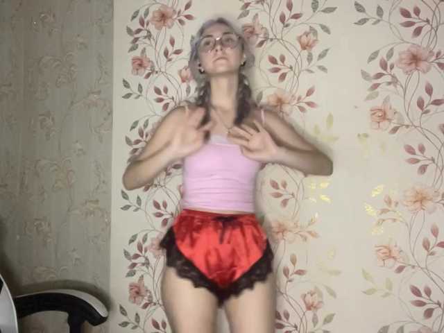 NickiCreagh live cam on BongaCams