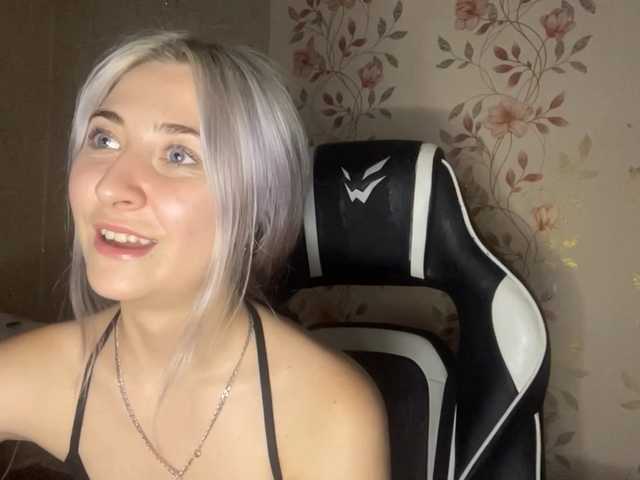 NickiCreagh live cam on BongaCams
