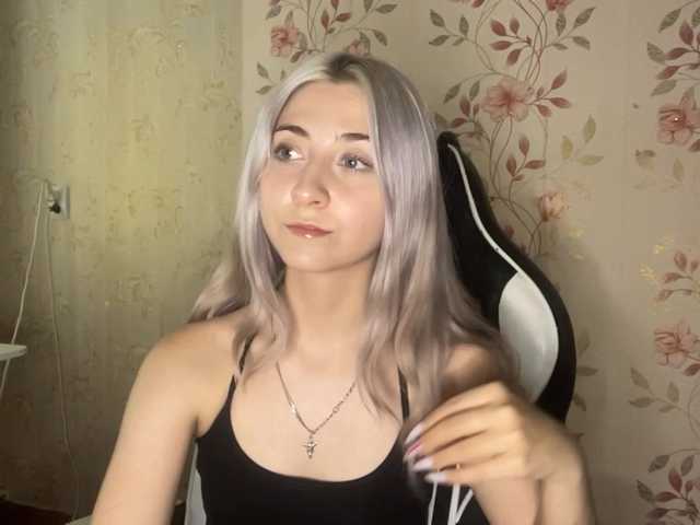 NickiCreagh live cam on BongaCams