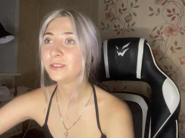 NickiCreagh live cam on BongaCams