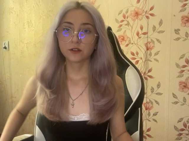 NickiCreagh live cam on BongaCams