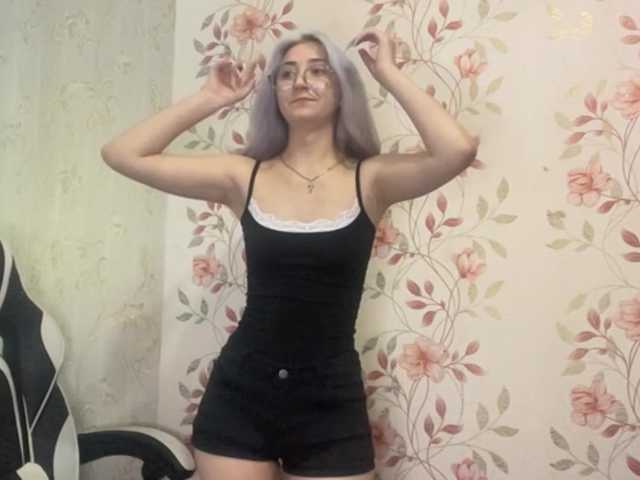 NickiCreagh live cam on BongaCams