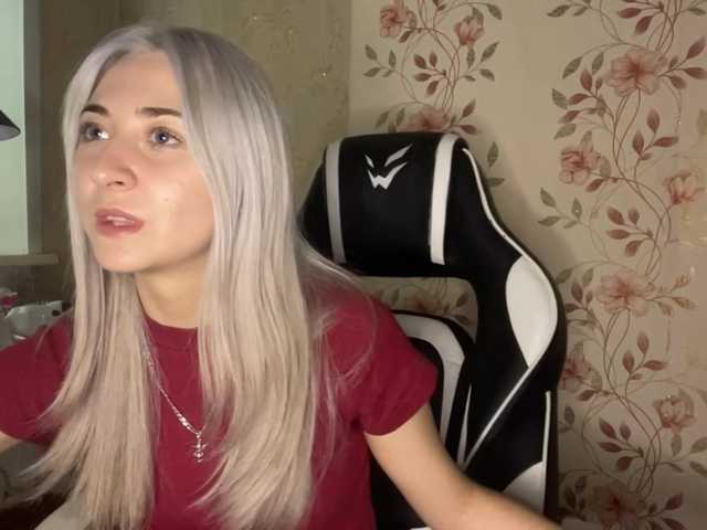 NickiCreagh live cam on BongaCams
