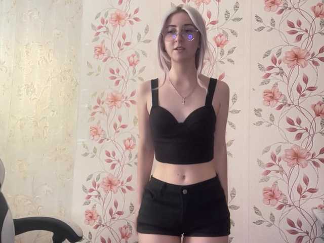NickiCreagh live cam on BongaCams